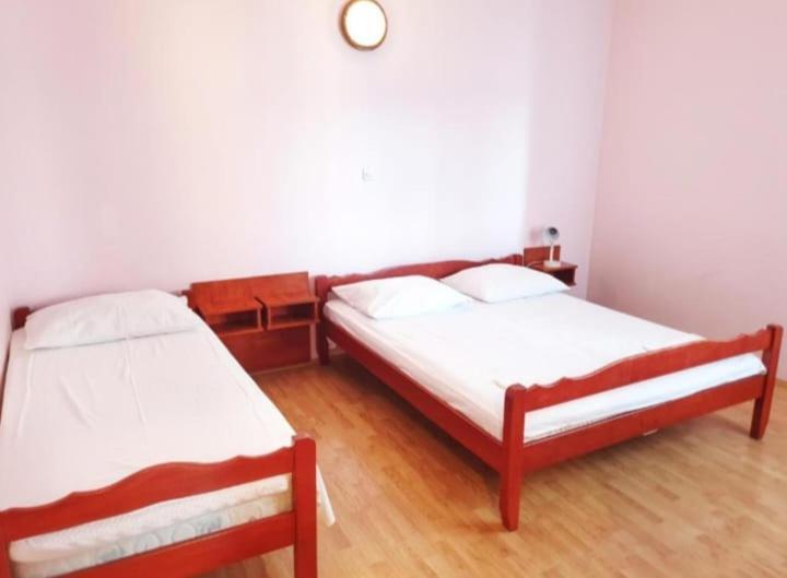 Apartmanibeta Stara Novalja Exterior photo