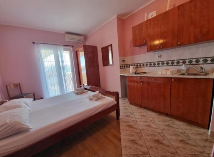 Apartmanibeta Stara Novalja Exterior photo