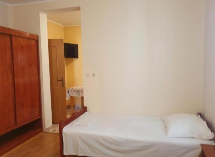 Apartmanibeta Stara Novalja Exterior photo